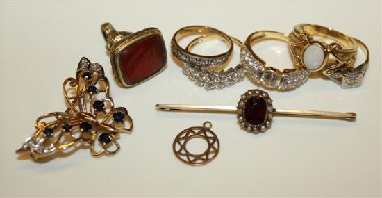 Diamond & sapphire ring, brooch & dress rings